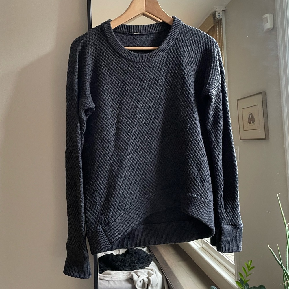 LULU LEMON Knit Sweater in Charcoal Grey - Size 6